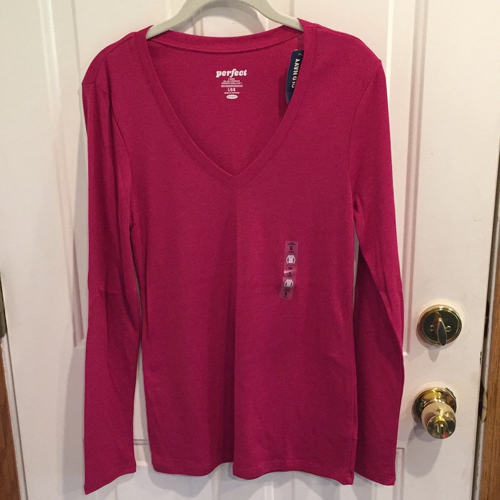NWT Old Navy V Neck L/S Perfect Tee Fuchsia